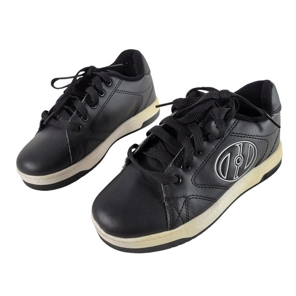 Heelys Other - HEELYS Black Low Wheeled Heeled Shoe Unisex Kids Size 3